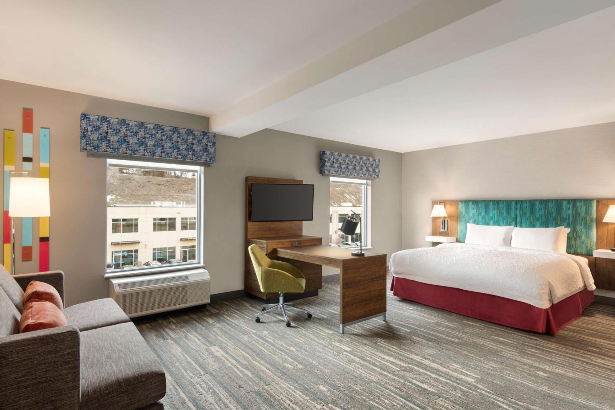 Hampton Inn & Suites Kelowna, British Columbia, Canada Eksteriør billede
